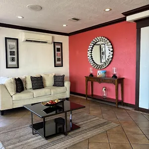 3* Hotel Ramada By Wyndham Orlando South